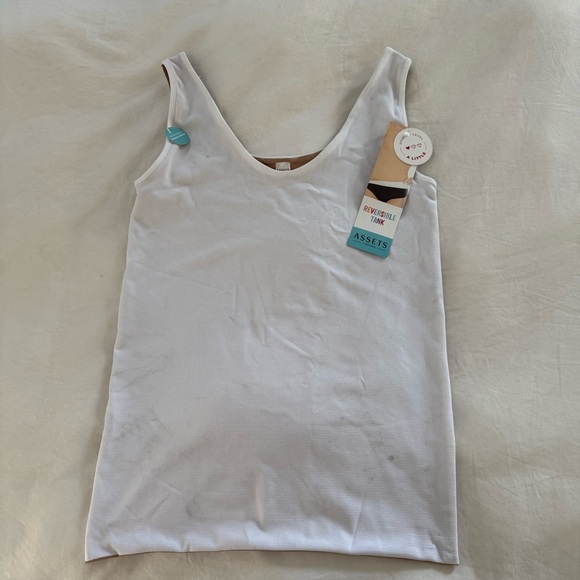 Spanx Smoothers Shaping Reversible Tank - Picture 2 of 6